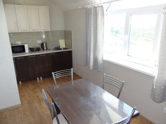 «Семейный» трёх комнатный номер №к33, кухня