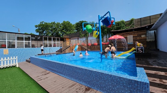 Детский бассейн