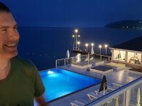 "Лето-бар" и пляжный клуб "Инфинити"