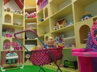 Игровая комната, красный замок с игрушками для девочек